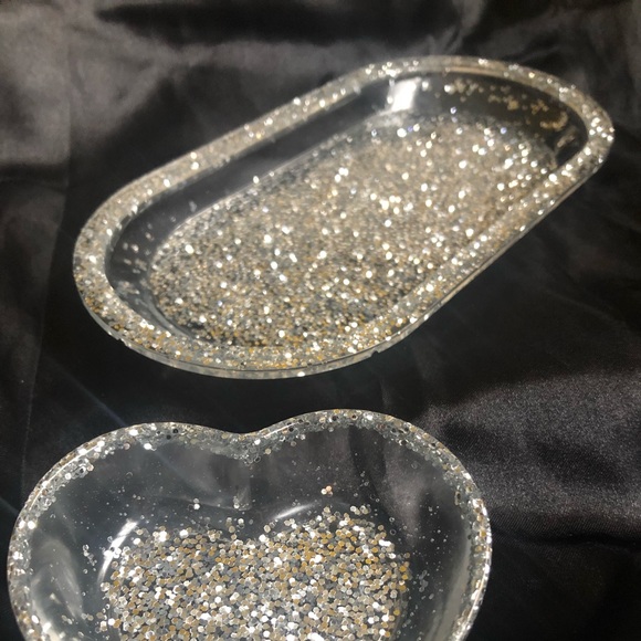 Silver Glitter Glam Tray - DISCOUNTED IMPERFECT - Picture 7 of 13